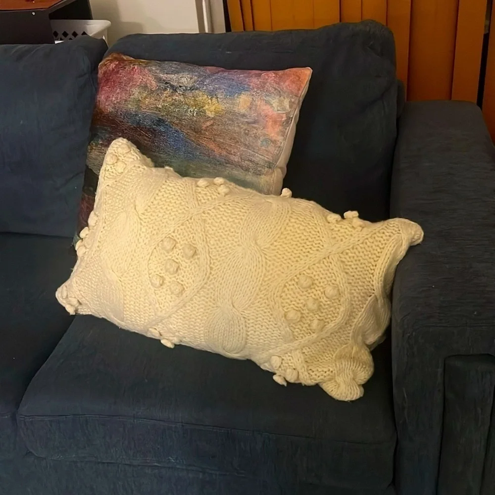 Pottery Barn Cream Sweater Pillow Shams Set, Zipper closure, soft. 2 Shams 16x26